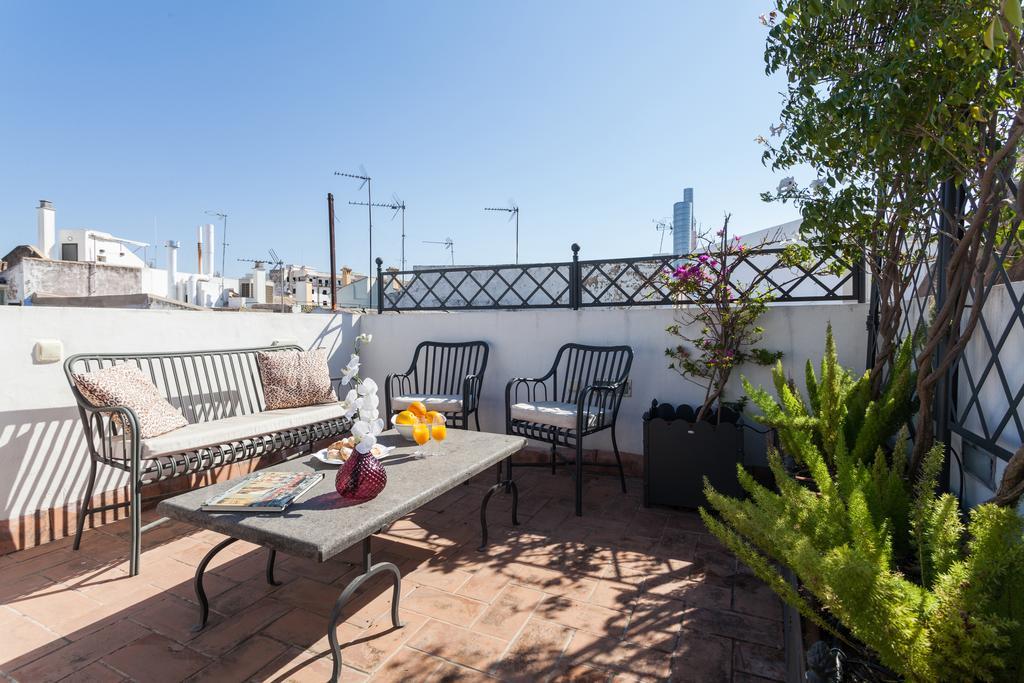 City Rooftop Paradise - Space Maison Apartments Севилья Номер фото